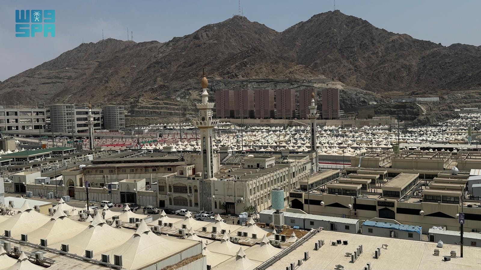 المشاعر المقدسة.. دلالات دينية وخصائص جغرافية تُرسّخ قدسية المكان وتكامل الخدمات لضيوف الرحمن