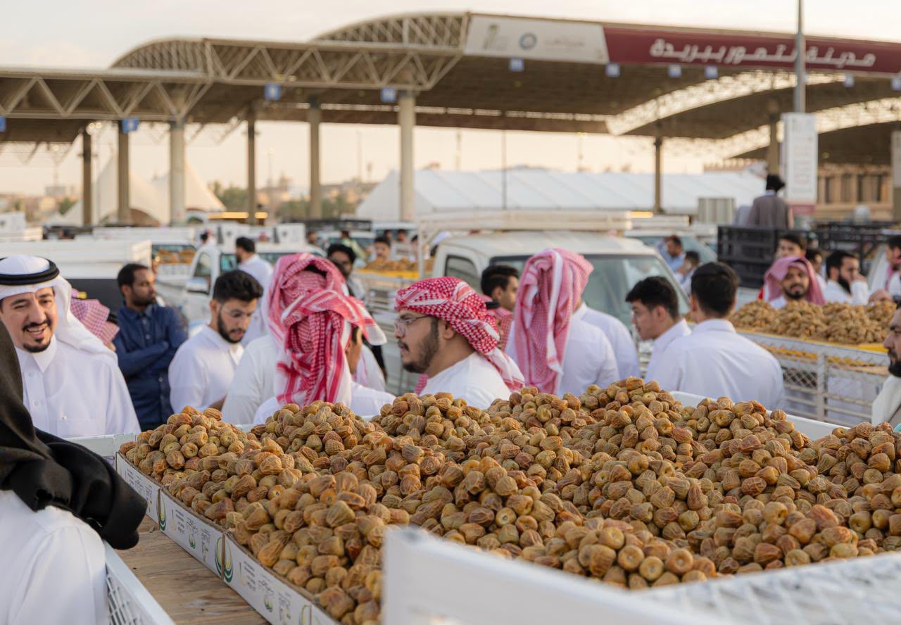 انطلاق كرنفال بريدة الدولي للتمور 2026 أكبر سوق سنوي للتمور في العالم يبدأ موسمه الجديد