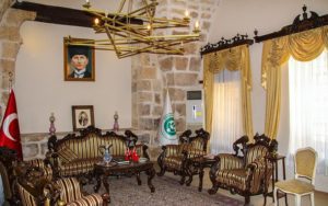 قصر-أضنة-من-الداخل