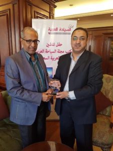 19904840_1735335426764041_1280579013_n