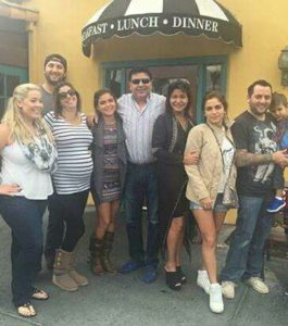 23899238_168214673767678_1903771595_n