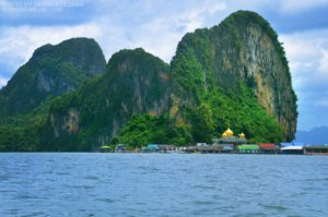 floating-sea-gypsy-village-koh-panyee-thailand2