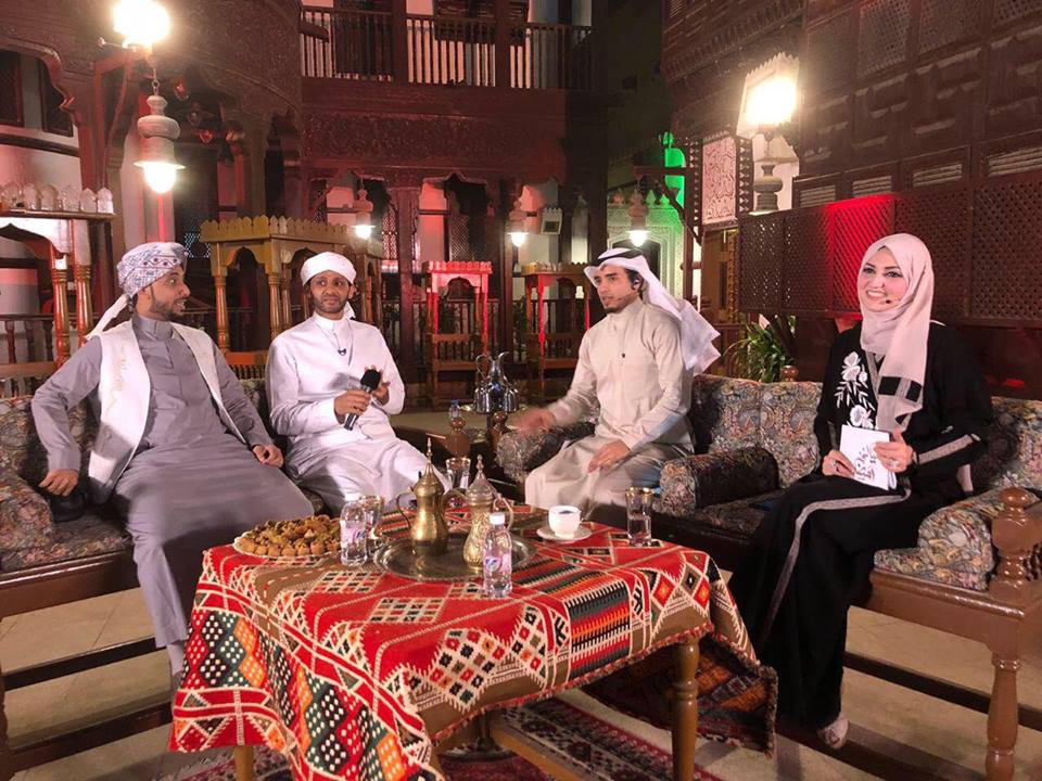 34108618_1860349597595956_4654482107651850240_n