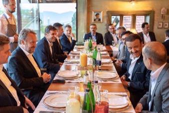 37377452_1897947933836122_6841103413208416256_n