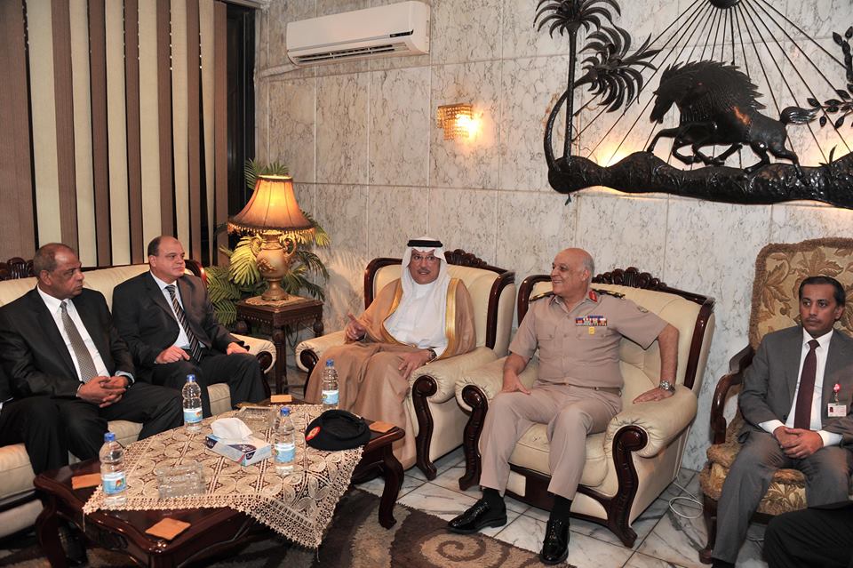 39182356_303319456915192_2524736644519559168_n