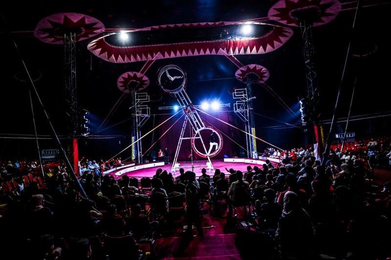 39385827_250784355543386_6522285903472230400_n