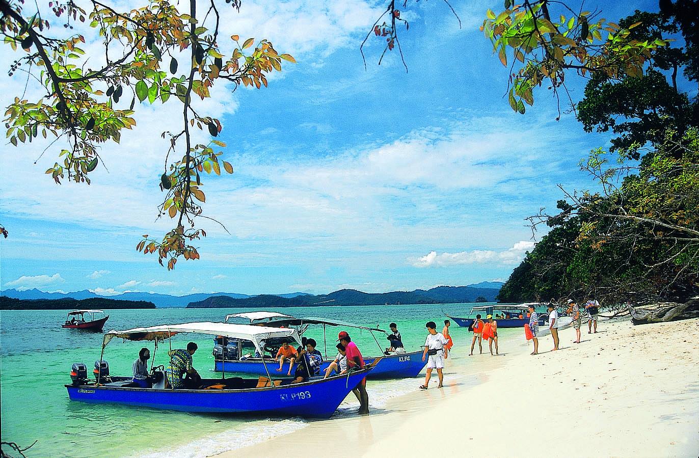 40486147_304284010380157_5102010153637511168_n