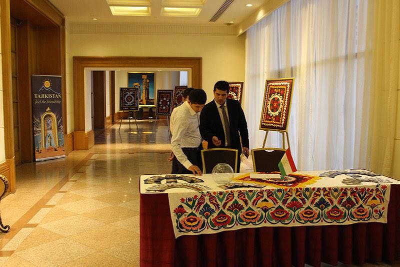 41335366_2120437051309248_2188783628316573696_n