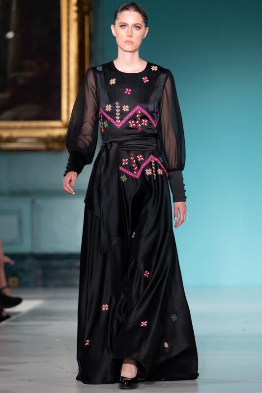 42730962_1797045910404166_9119354929742348288_n