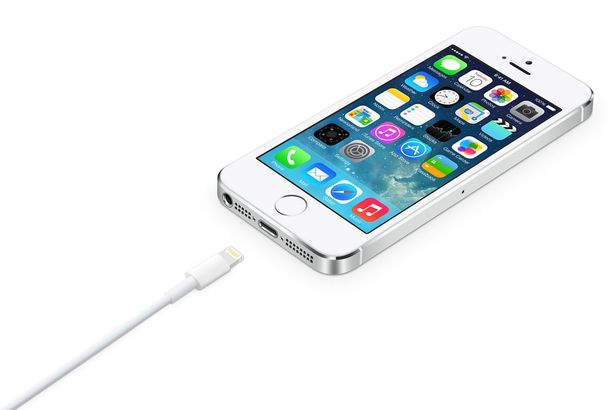 78-164229-iphone-xs-come-high-speed-charger-3