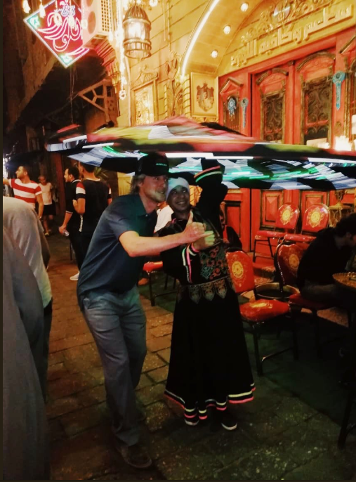 805413-أوين-فى-خان-الخليلى