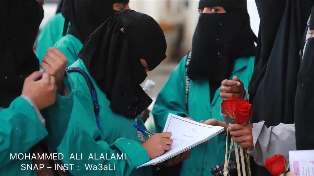 43111058_2117347108286695_3027387456128286720_n