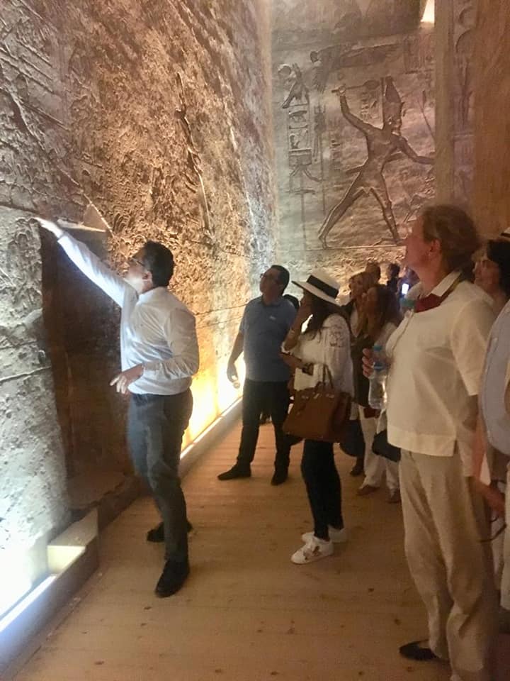 44594472_1994408557271451_3793194135188406272_n