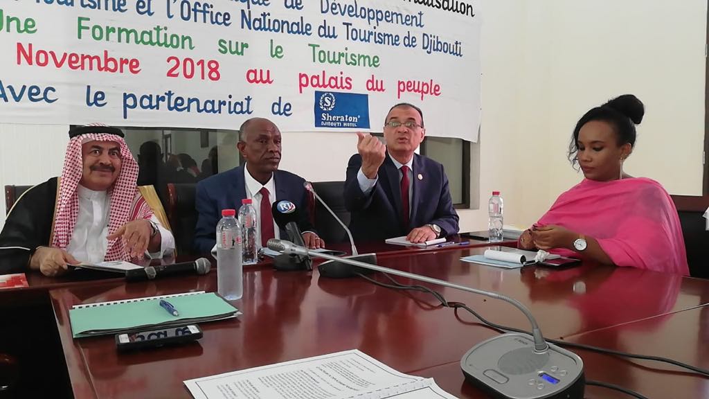 45359130_1901830290124192_395476714555179008_n