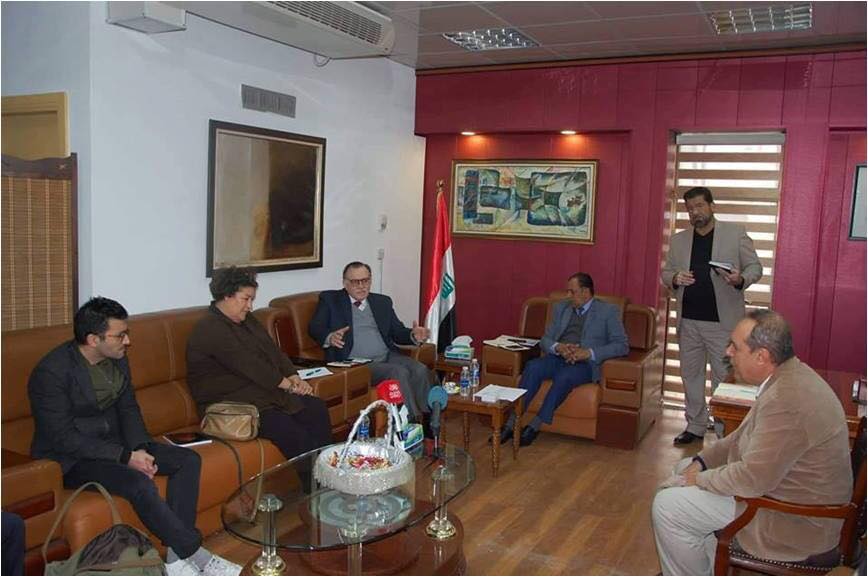 48393427_329865844319434_3887617298973851648_n