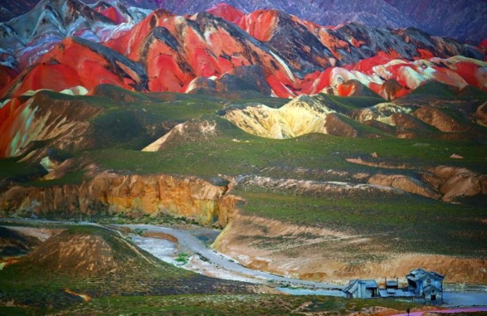 توضيح-لجبال-قوس-قزح