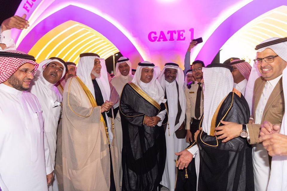 53373606_359624901547065_1972519754241409024_n