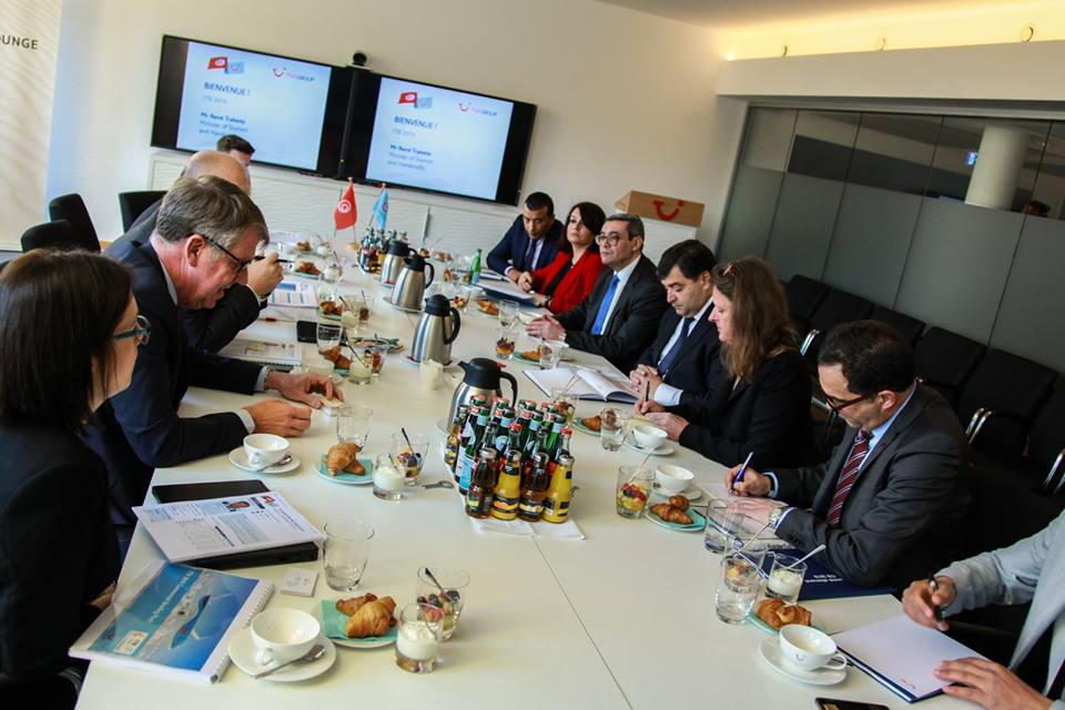 53374849_568328763659185_2052160435162972160_n