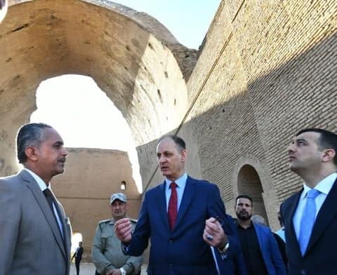 53853874_585950461870793_5116338422235004928_n