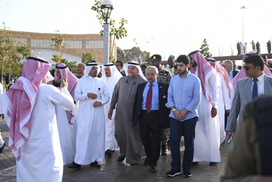 a9dd48c0-7909-4047-bda8-fc94c1537067