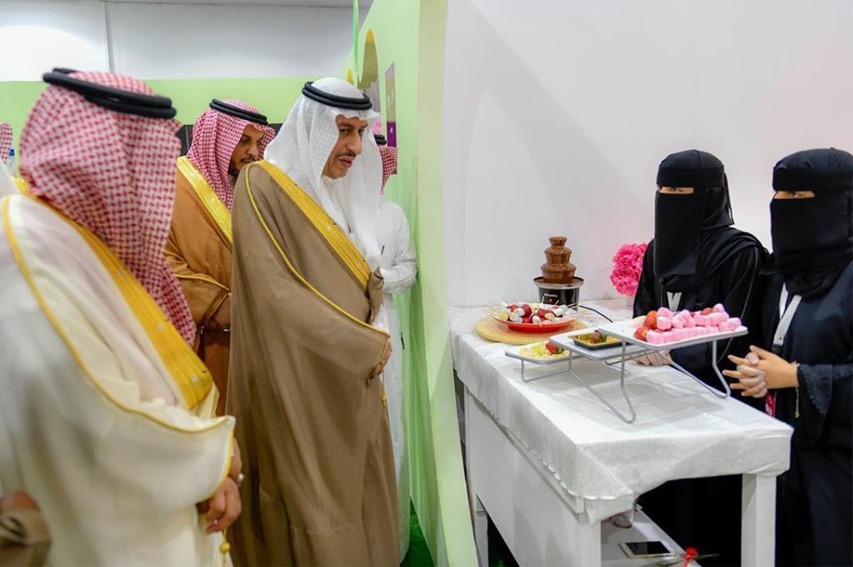 67271065_559611988115579_4670171945306685440_n