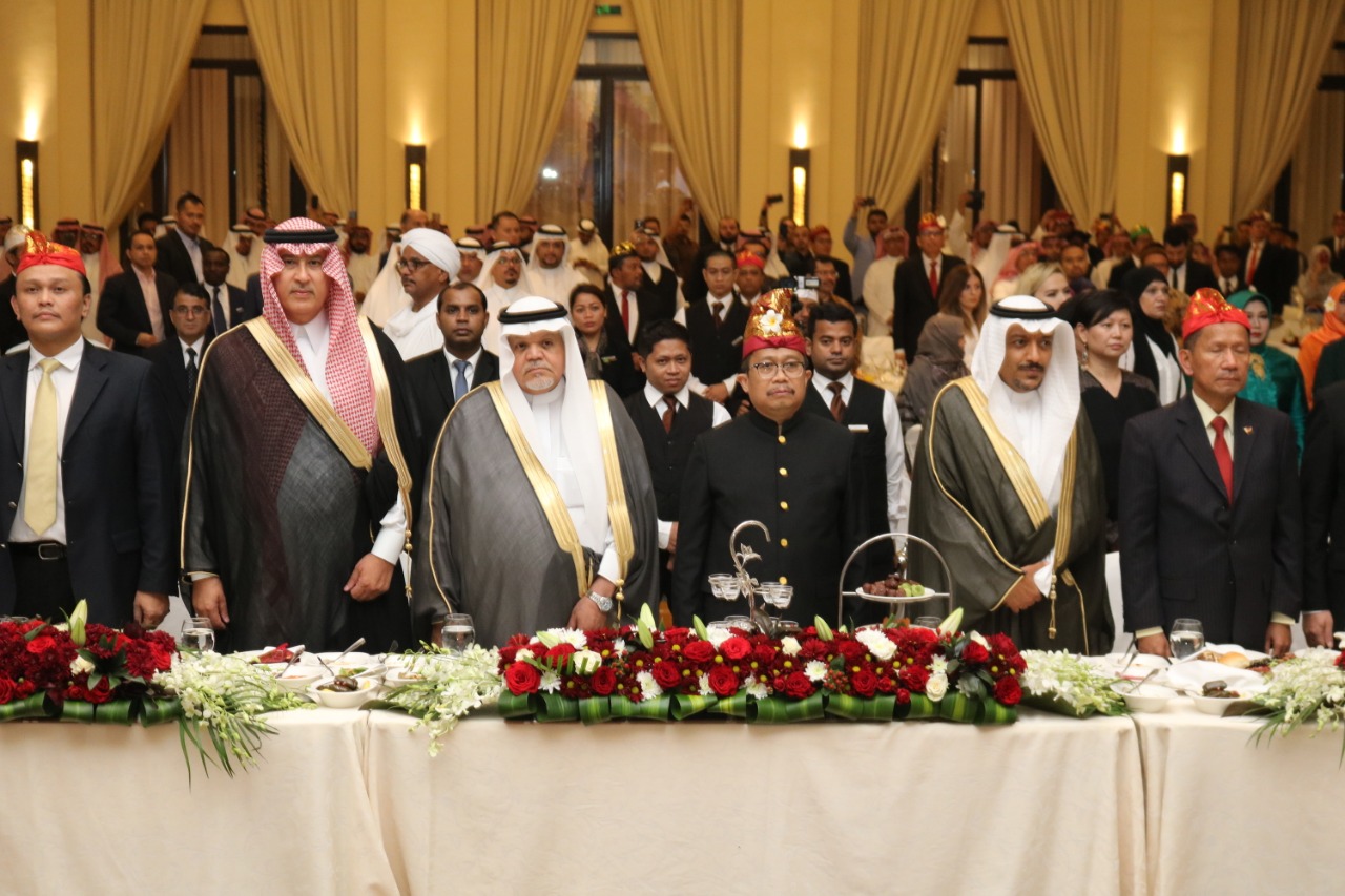 fe13581f-1213-4834-b0ab-76b745635a48