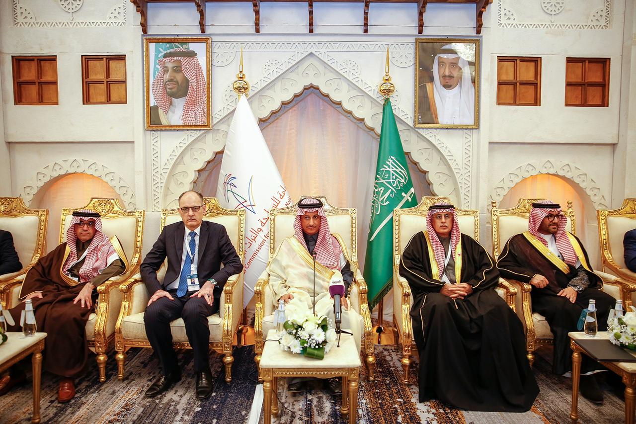 43546e24-9a4d-4e1a-bf32-e59067e0dd34