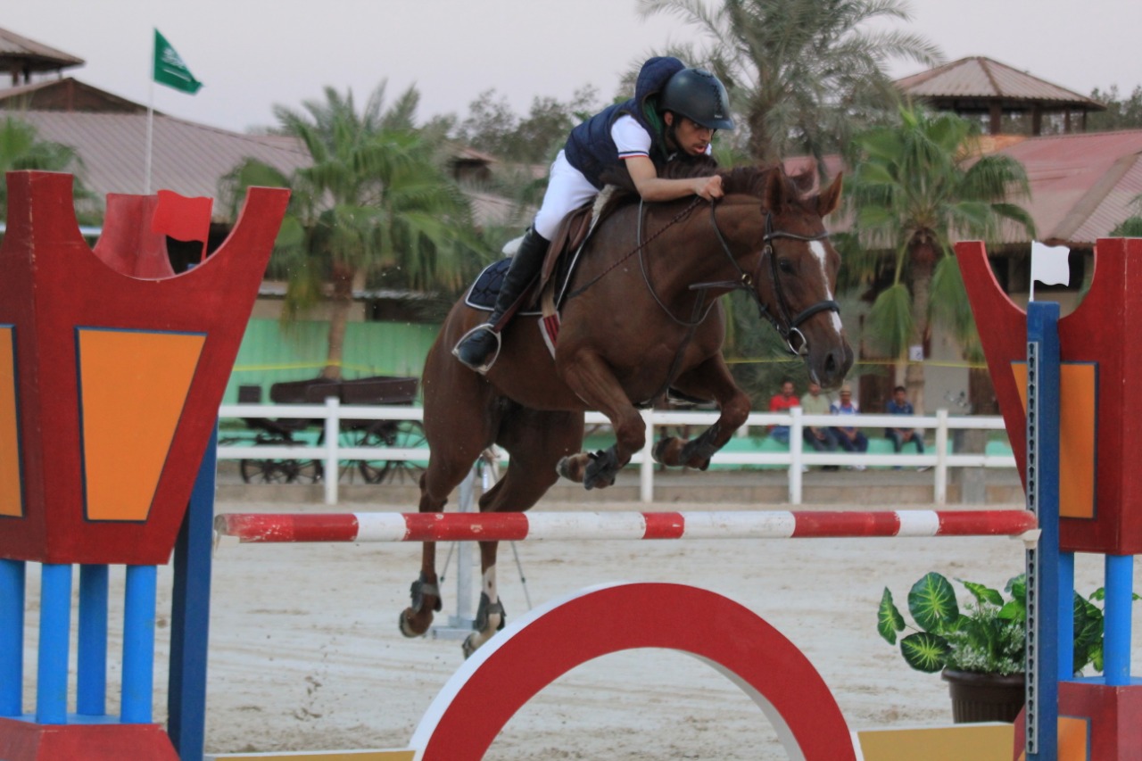 cca37a0f-335d-4aac-a622-8abf420ccf64