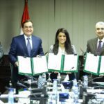 جانب من توقيع الاتفاقية