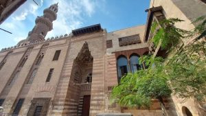 الدرب الاحمر