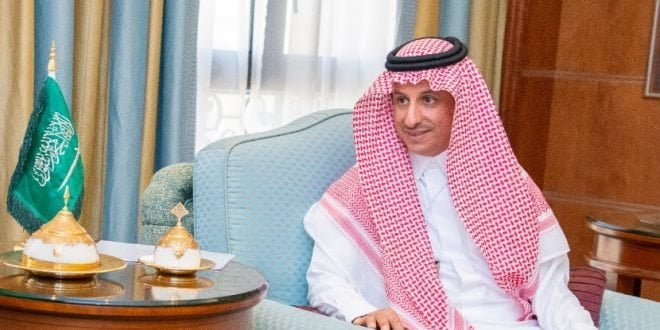 وزير السياحة السعودي احمد الخطيب