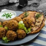 من كل بلد أكلة