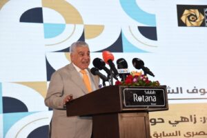 زاهي حواس