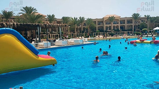 61639 السياح بفنادق الغردقة 1