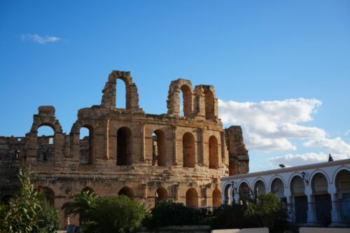 قصر الجم: جوهرة أفريقيا الرومانية المتلألئة يحتضن زيارة جديدة ضمن البرنامج الوطني للترويج للمواقع الأثرية