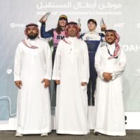 محافظ جدة يتوج الفائزين في بطولة أرامكو السعودية للفورمولا4 عام 2025