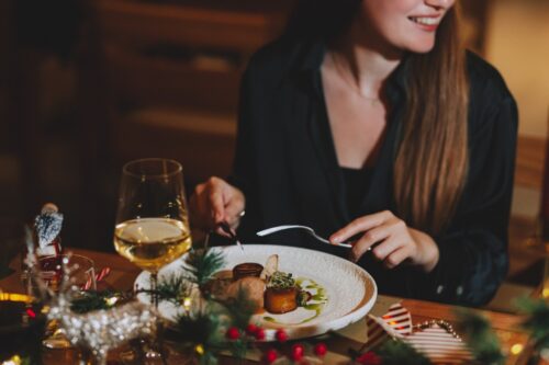 إرث” أبوظبي يدعوكم للاستمتاع بسحر الأعياد في موسم يحتفي بالدفء والجمال