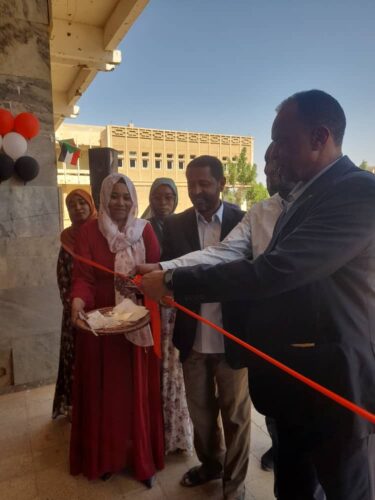 تواصل نشاطات قصر الشباب والأطفال عبر افتتاح بازار «أيدينا للبلد»