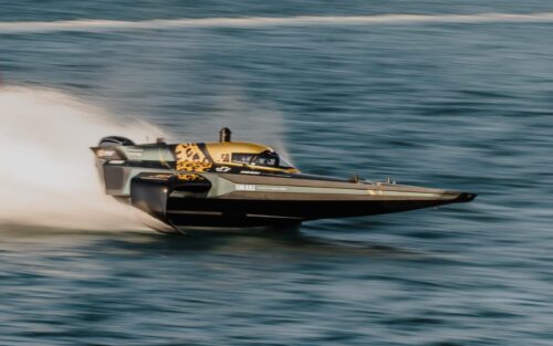 شاطئ جدة يستضيف الجولة الافتتاحية لبطولة القوارب الكهربائية السريعة E1 في جدة