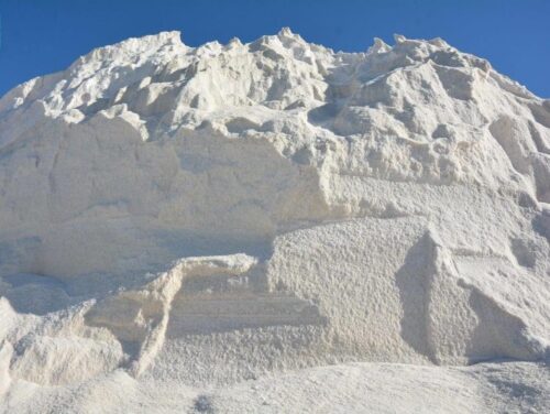 جبل الملح معلم سياحي وشاهد حضاري