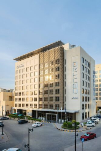 سنترو العليا من روتانا الرياض يرسخ مكانته كوجهة ضيافة عصرية رائدة ويكشف عن تجارب رمضانية استثنائية