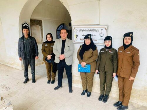 وفد من قسم شؤون المرأة في شرطة كركوك تقوم بجولة لمعالمها التراثية