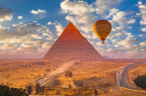 مصر تتصدر الوجهات البديلة في الشرق الأوسط وسط تحول مسارات السفر.. وزيادة في الطلب على الغردقة وشرم الشيخ