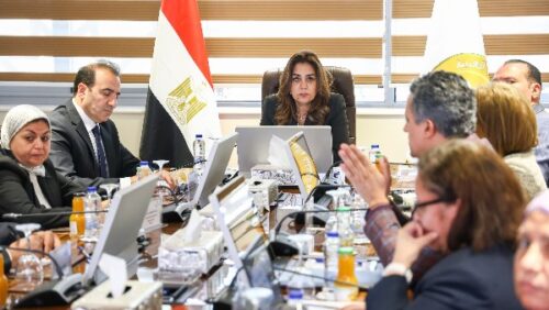 الحرف اليدوية لتنمية السياحة الريفية في المحافظات | تفاصيل مشروع مصري ضخم