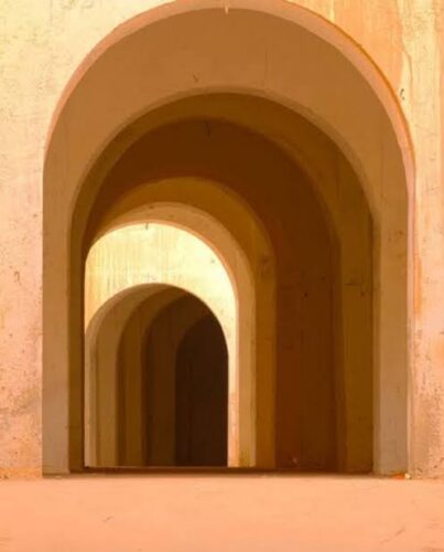 قصر تمرنة: رحلة في عمق تاريخ