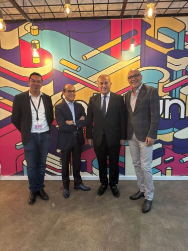 السفير المصري في المغرب يسلط الضوء على تعزيز الشراكة الاقتصادية بين مصر والمغرب خلال جولته في مدينة الدار البيضاء