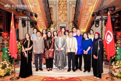 بكين تحتفي بـ “الذهب الأخضر” التونسي: عرس طهوي يمزج بين عبق المتوسط وأسرار المطبخ الصيني