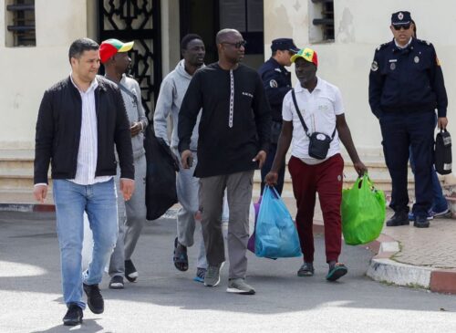 إطلاق سراح ثلاثة مشجعين سنغاليين بعد استكمال عقوبتهم