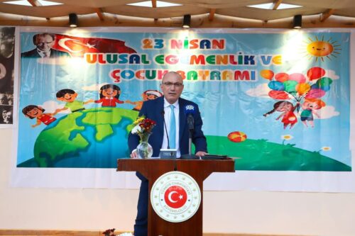 الاحتفال بعيد السيادة الوطنية والطفولة في سفارة تركيا بالقاهرة