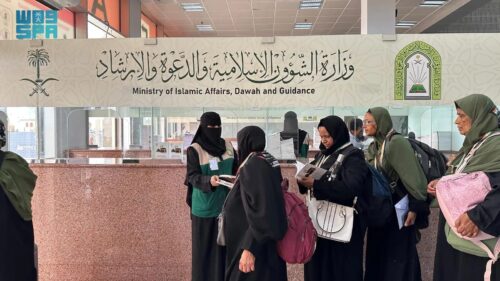 جهود تنظيمية وإرشادية تواكب توافد الحجاج إلى المسجد النبوي